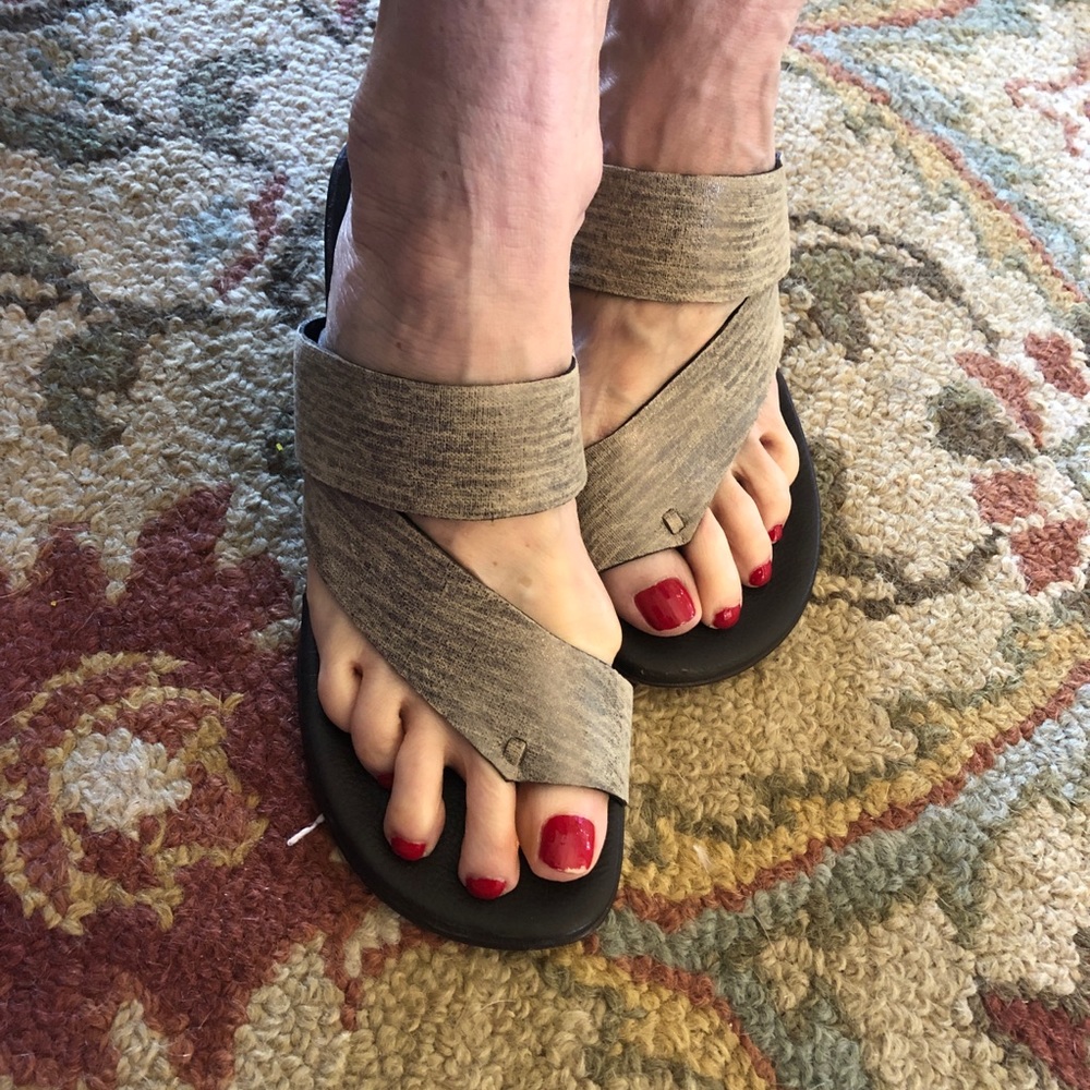 Donald Pliner heeled sandals